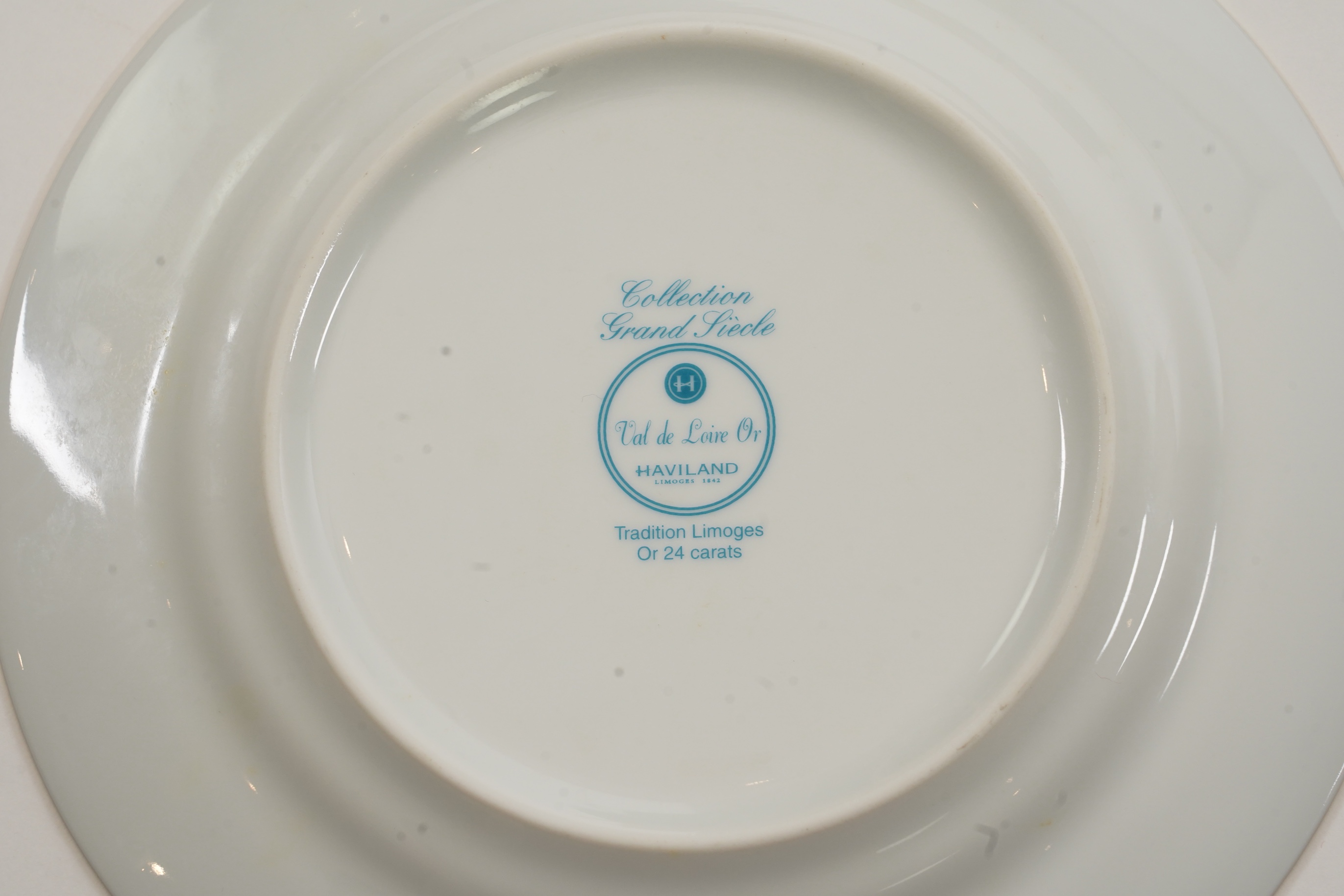 A Haviland Limoges 'Val De Loire Or' part dinner/coffee service